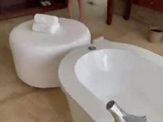 Vacation- amatore i ri anale derdhje jashtë në the dush dhomë