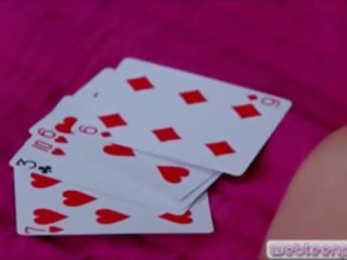 Vyzliekanie poker zákruty do a 3ka lesbosex