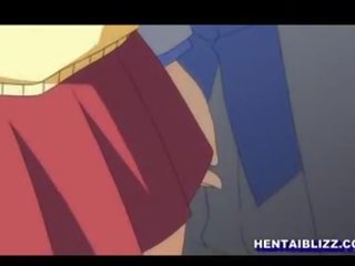 Schattig hentai kindje extraordinary geneukt in de publiek trein